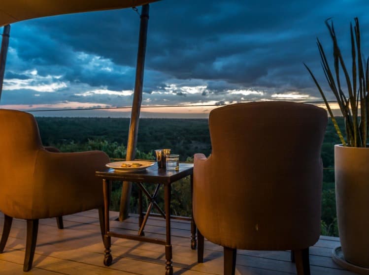 Mutara Camp deck seating with conservancy views